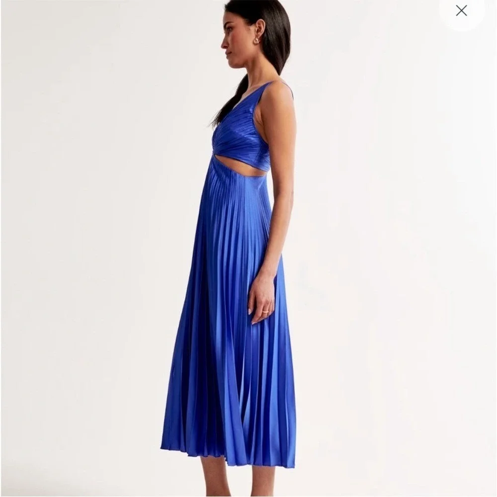 NWT A&F Abercrombie & Fitch Giselle Pleated Cutout Maxi Dress Blue Satin Sz LP
